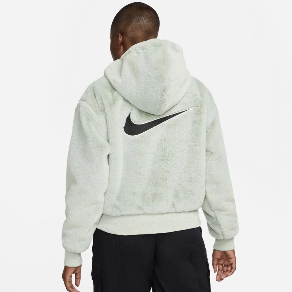 NWT Large Nike Women’s Faux Fur Jacket Hoodie